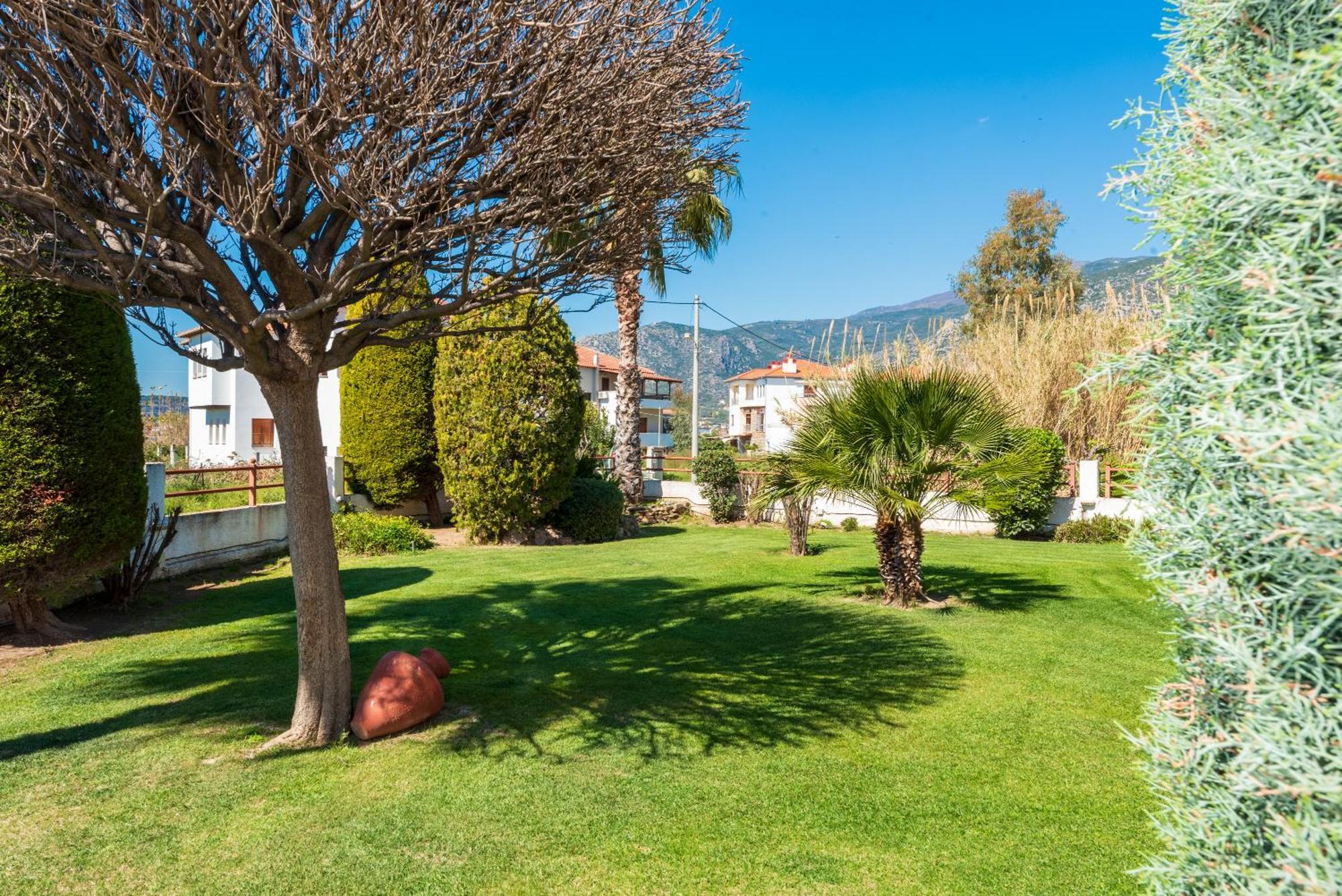 Ferienwohnung Christina'S Twin Palm Trees House Agria Exterior foto